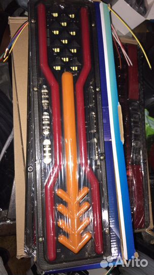 Задний фонарь(стопы) диодный 12-24 вольт