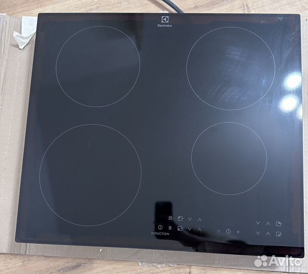 Индукционная варочная панель Electrolux IPE6440KF