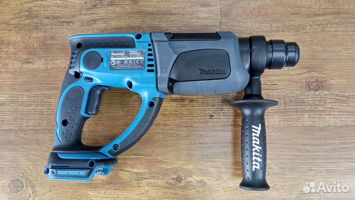 Перфоратор Makita DHR202Z