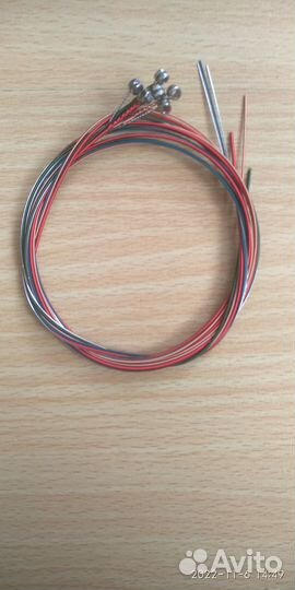 Струны гитарные