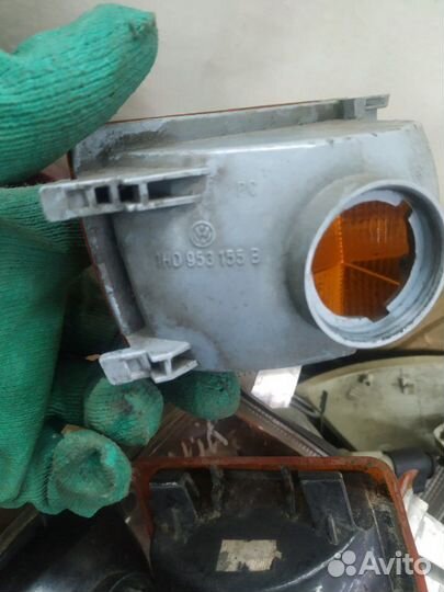 Гольф 3 Венто поворот левый 1H0 953 155 B оригинал