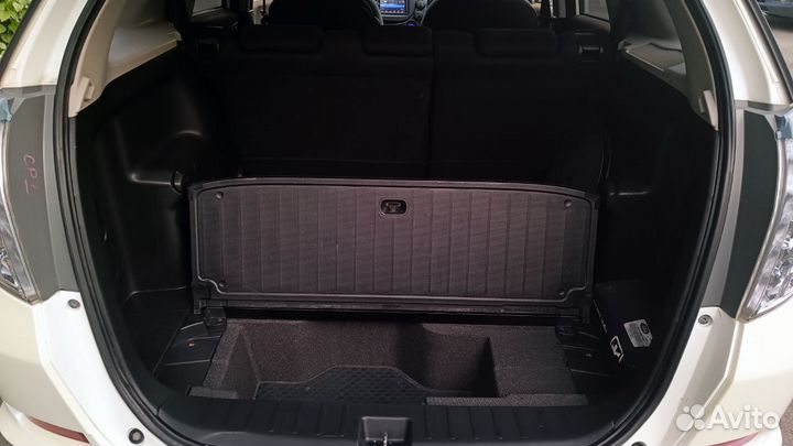 Honda Fit Shuttle 1.3 CVT, 2012, 128 000 км