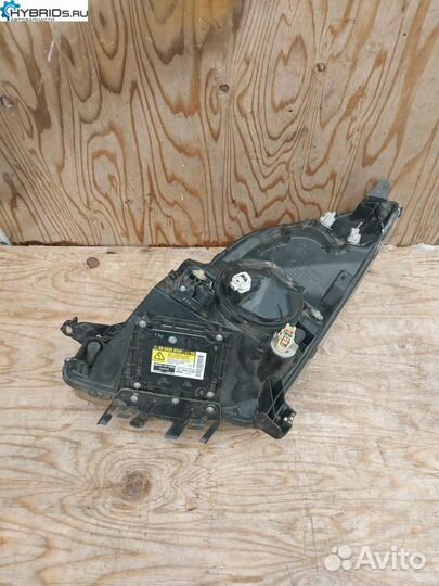 Фара правая Toyota Prius 2 NHW20 2011 81145-47150