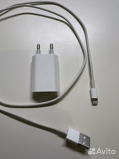 Зарядное устройство Apple и кабель Apple iPhone