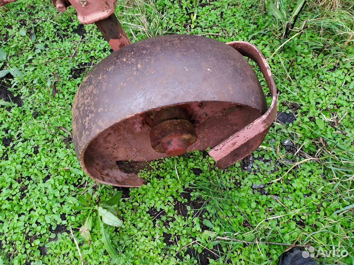 Плуг Минский Завод Шестерен ПЛН-4-35П-2, 1985