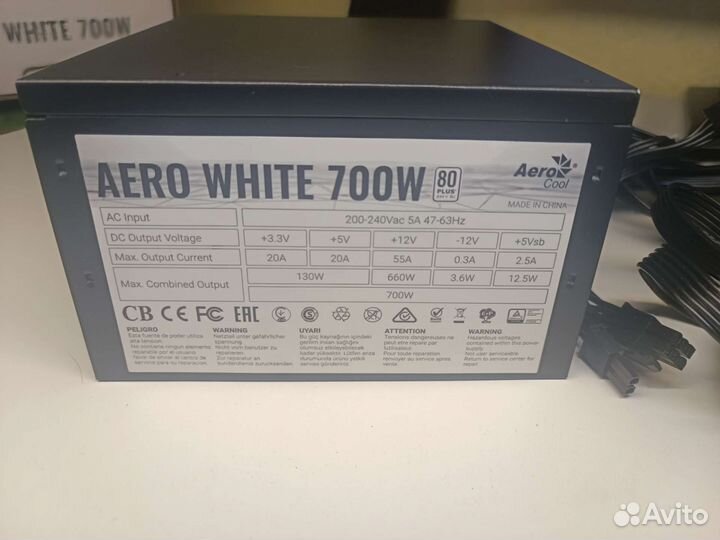 Блок питание на 700w AeroCool