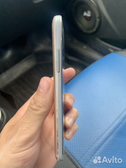 Телефон Samsung