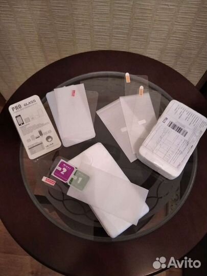 Защита стекла на телефон