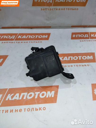 Блок предохранителей Peugeot 207 2008 9661708280