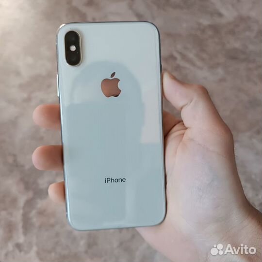 iPhone X, 64 ГБ