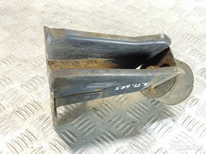 Опора двигателя левая Vaz Niva