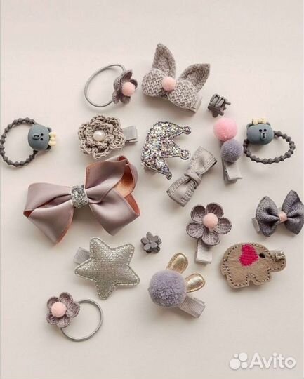Набор резинок и заколок для волос