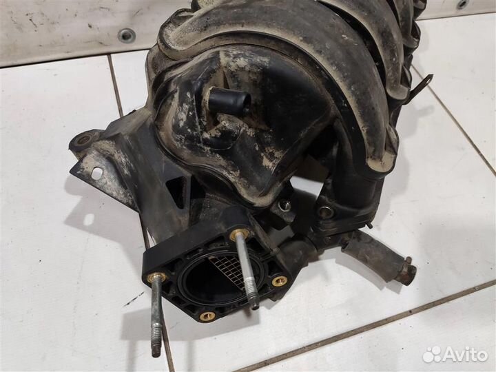 Коллектор впускной Toyota Corolla E12