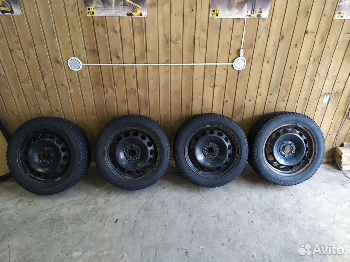 Dunlop SP Winter Ice 01 205/55 R16