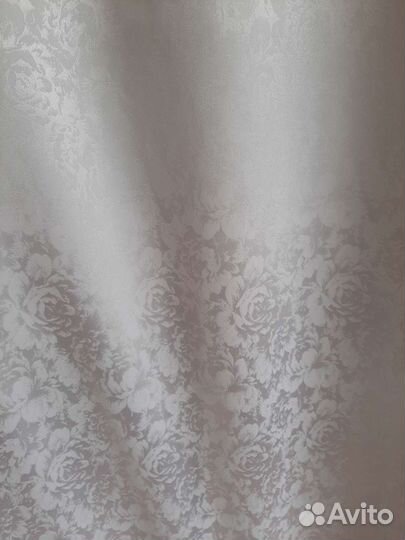 Платье на никах