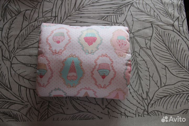 Подушка для кормления малыша