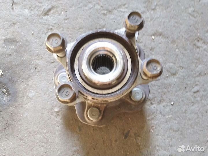 Ступица задняя на Nissan X-Trail T31