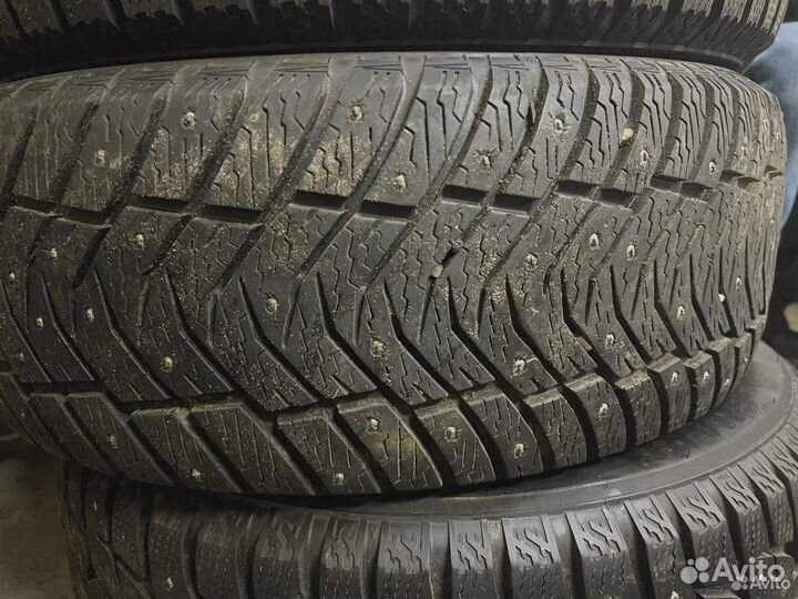 Yokohama IceGuard Stud IG65 235/55 R17 103T
