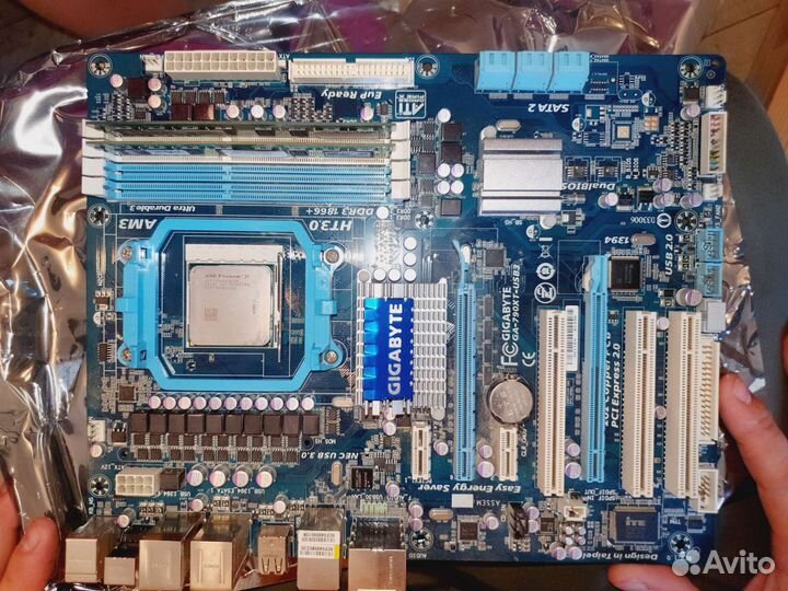 Материнская плата GA-790XT-USB3 amd phenom 2