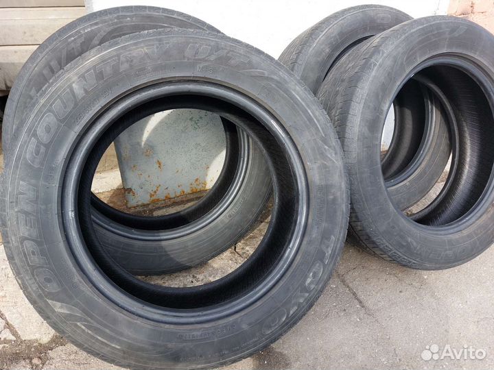 Toyo Open Country U/T 225/60 R17 99