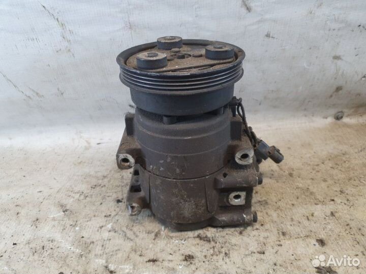 Компрессор кондиционера Hyundai Accent