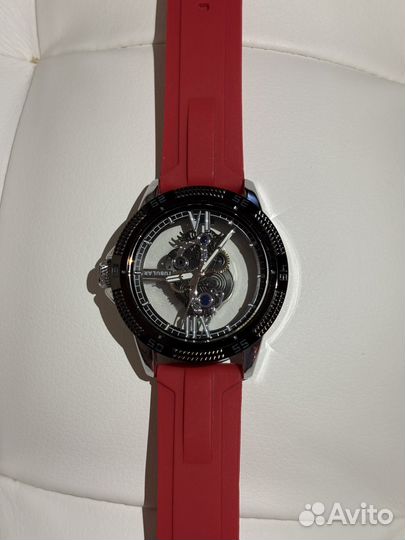 Наручные часы скелетоны