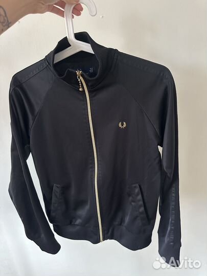 Олимпийка Fred Perry Женская M/L