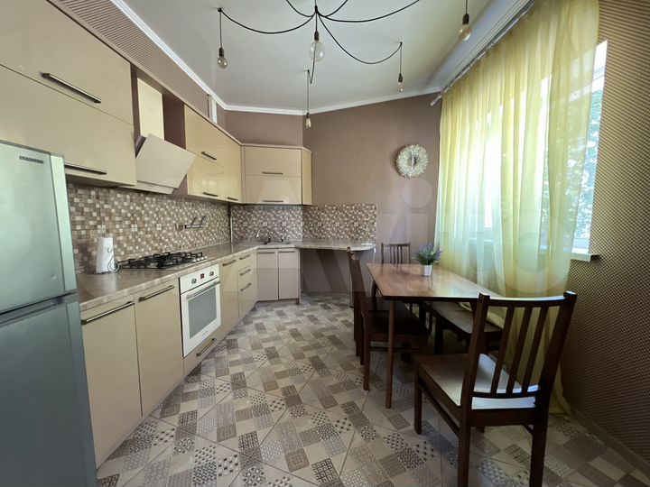 Гостиница, 280 м²