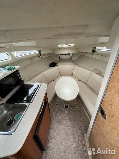 Аренда 10 местной яхты/катера. Прогулки на катере