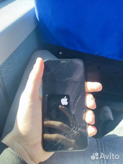 iPhone Xs, 64 ГБ