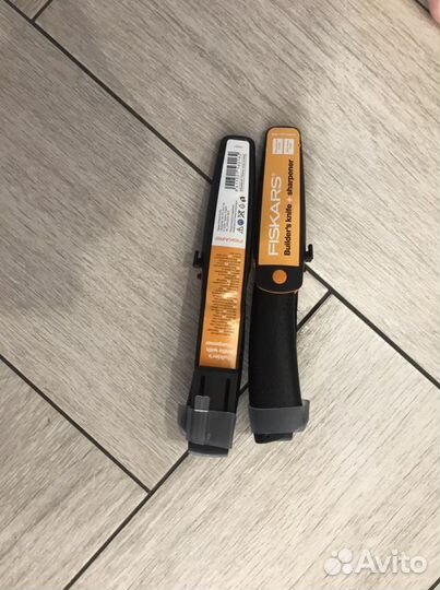 Нож fiskars