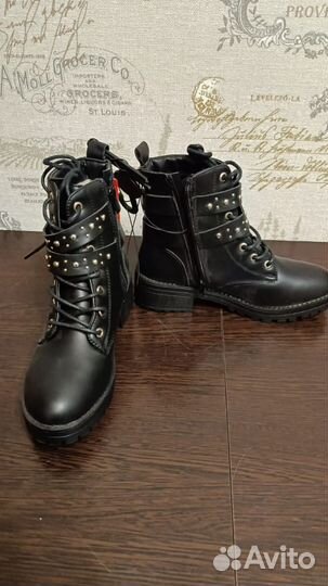 Новые Ботинки