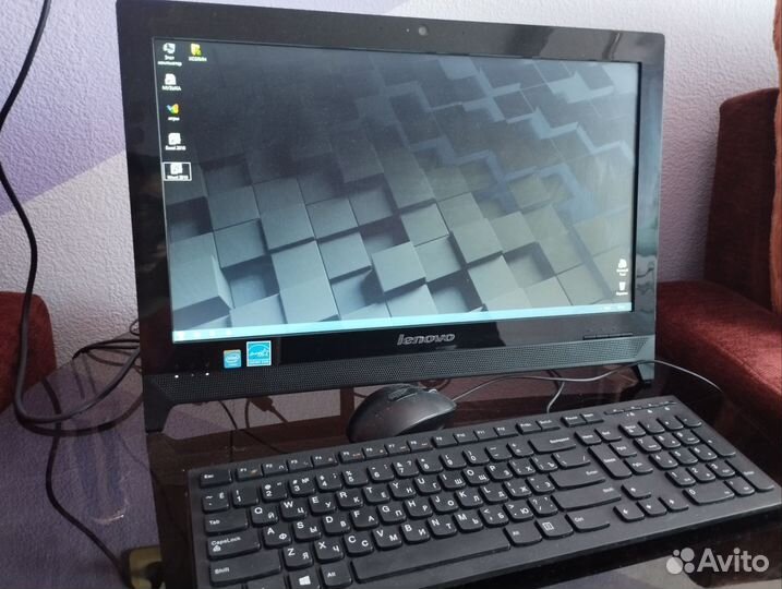 Моноблок Lenovo c260