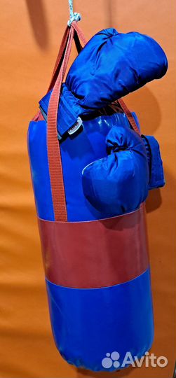 Продам детскую грушу и перчатки