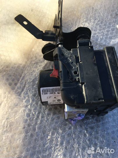 Блок абс с кронштейном Skoda, VW