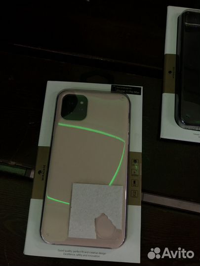 Чехлы на iPhone