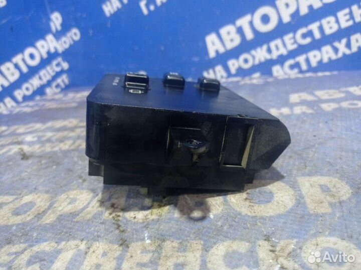 Блок кнопок Jeep Grand Cherokee внедорожник 1996