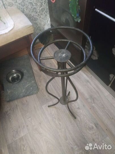 Подставка для цветов