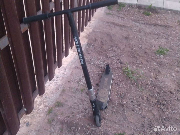 Трюковой самокат