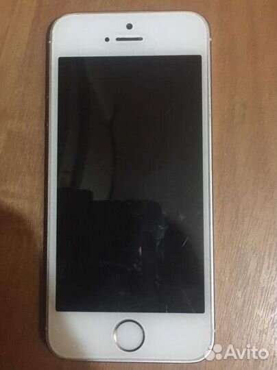 Телефон iPhone se бу