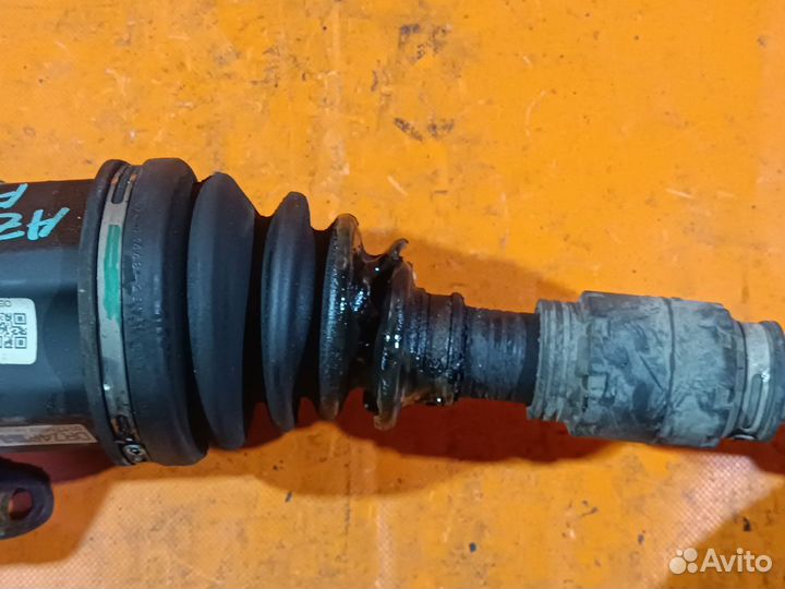 Привод на Toyota Noah AZR60G 1AZ-FSE