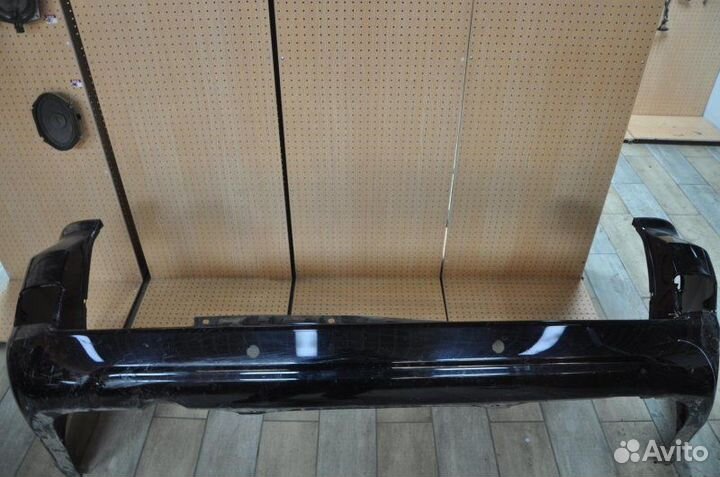 Бампер задний Toyota Land Cruiser URJ202