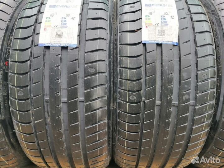 Triangle EffeXSport TH202 235/35 R20 92Y