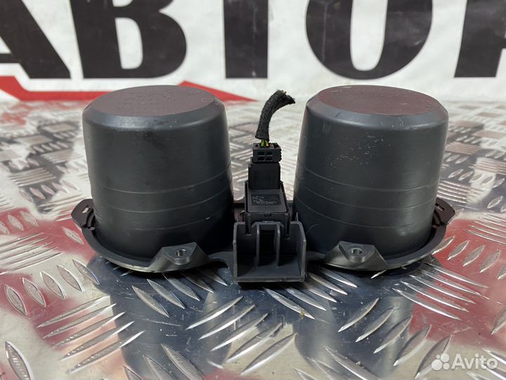 Подстаканник Peugeot 3008