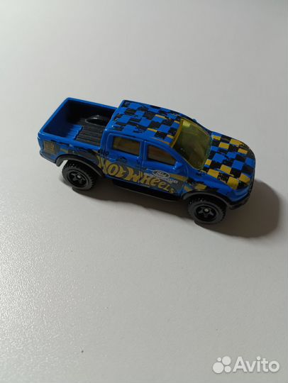 Машинка металлическая, фирмы Hot wheels