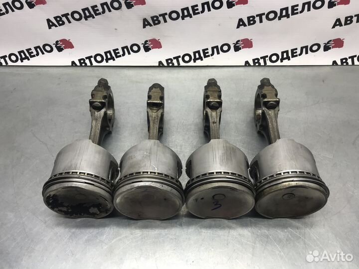 Поршень с шатуном Nissan Sunny B12 1987 г.в