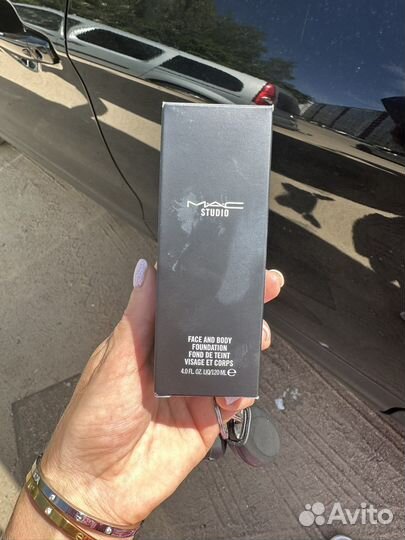 Тональный крем MAC