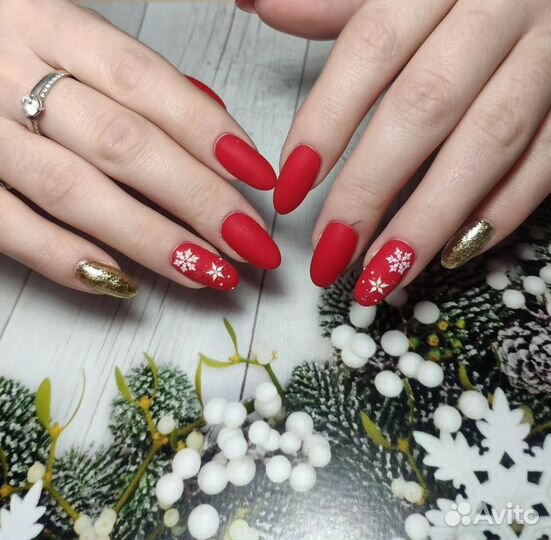 Маникюр
