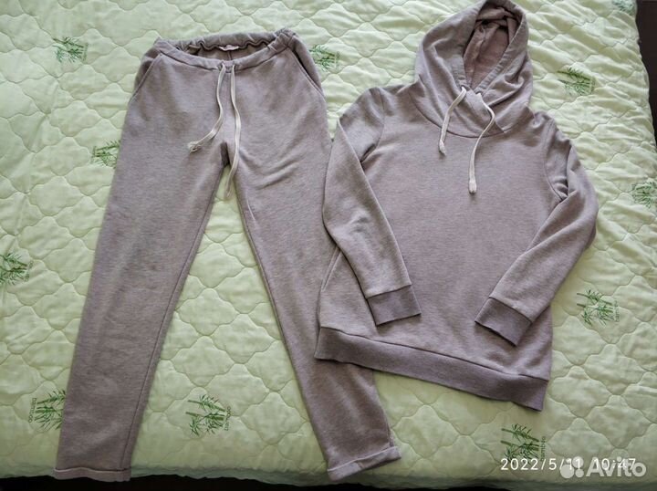 Спортивный костюм женский