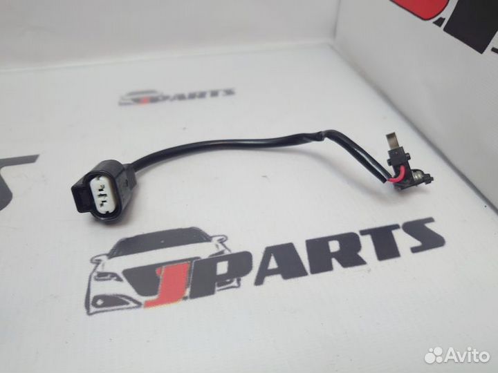 Выключатель концевой капота Mitsubishi Lancer X (2